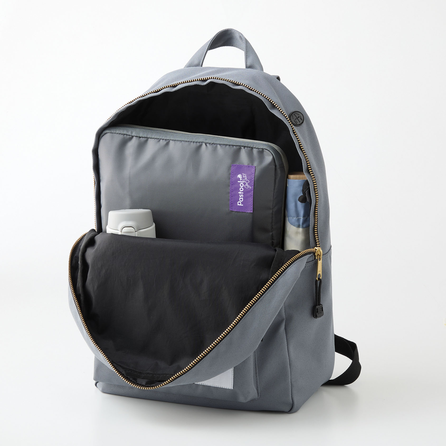 圧縮ポーチをリュックに入れた