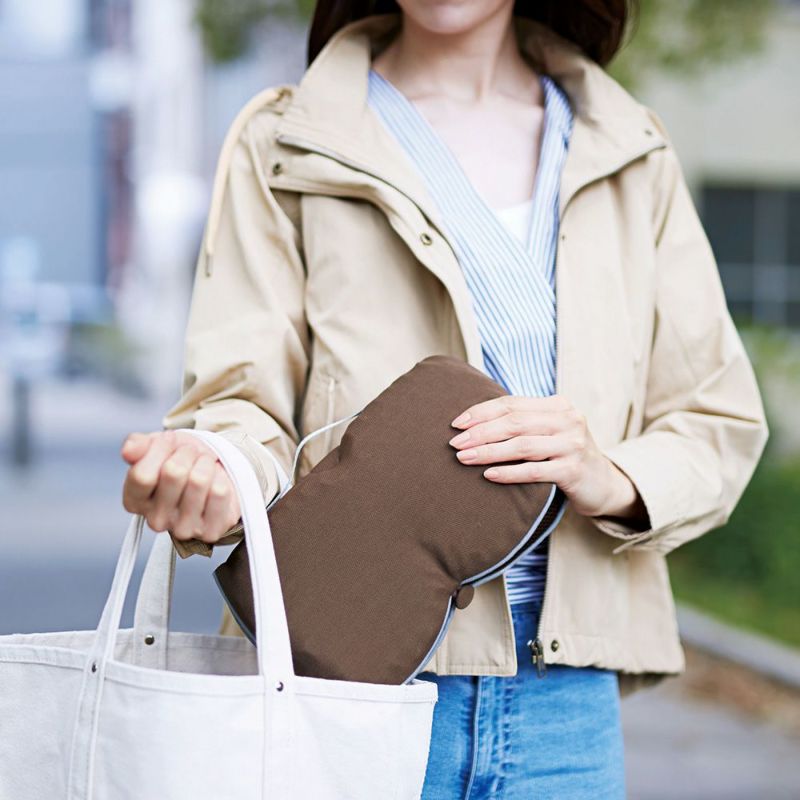 VAULTROOM EQUIPMENT KNIT CUSHION 新品未使用 Wゲル携帯クッション ハネナイト | ABCミッケ｜【公式】ABC通販サイト